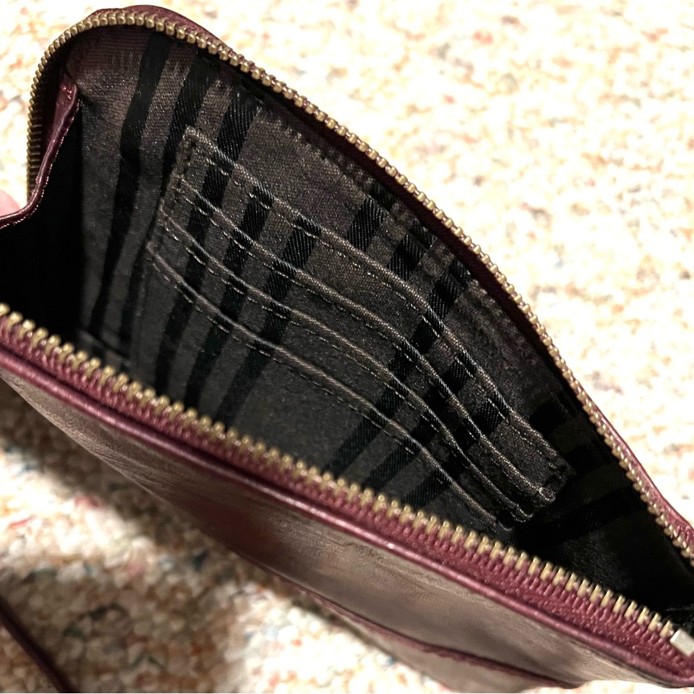 FRYE Burgundy Leather Wristlet Wallet - Discount Shipping - Picture 6 of 6